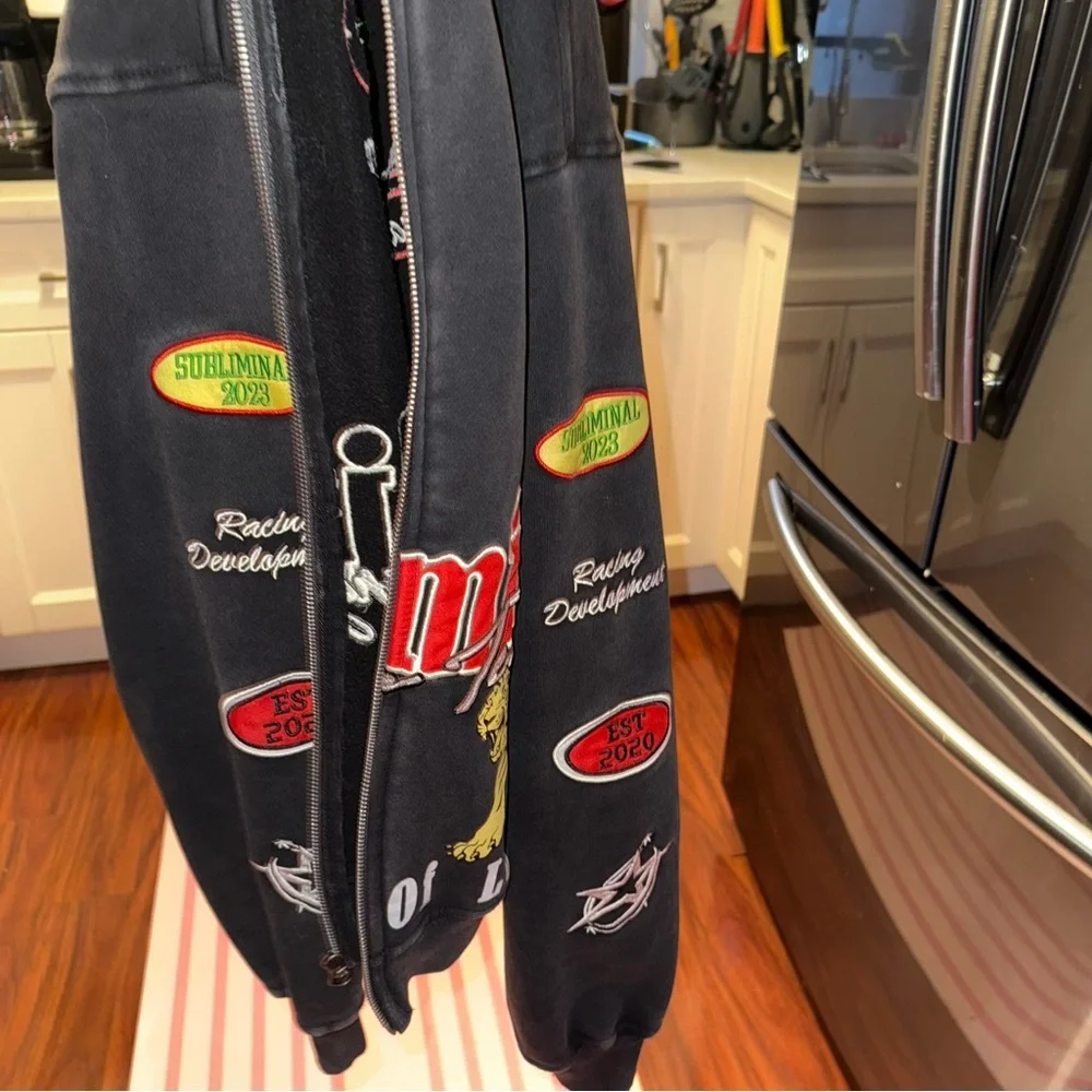 PacSun Black Oversize Graphic Sweater - Picture 3 of 11